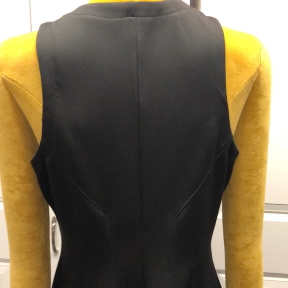 Women’s Bar III dress with front zip detail - Picture 5 of 8